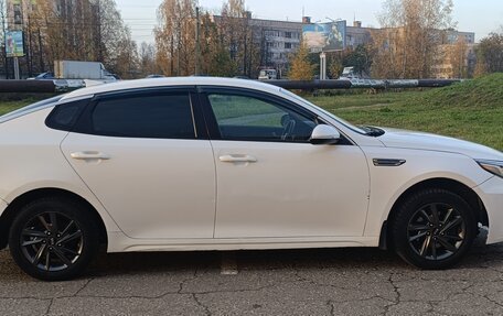 KIA Optima IV рестайлинг, 2018 год, 900 000 рублей, 5 фотография