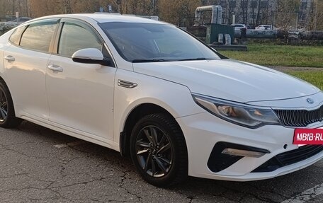 KIA Optima IV рестайлинг, 2018 год, 900 000 рублей, 4 фотография