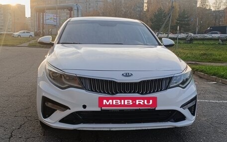 KIA Optima IV рестайлинг, 2018 год, 900 000 рублей, 3 фотография