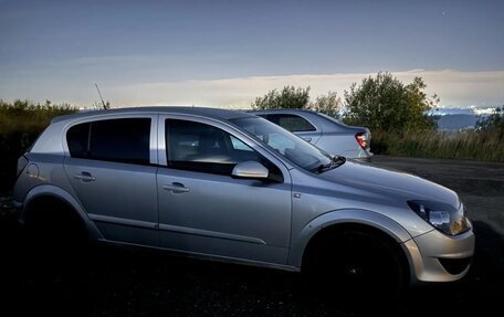 Opel Astra H, 2007 год, 310 000 рублей, 2 фотография