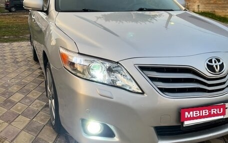 Toyota Camry, 2009 год, 870 000 рублей, 3 фотография