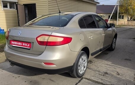 Renault Fluence I, 2010 год, 650 000 рублей, 2 фотография