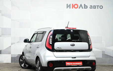 KIA Soul II рестайлинг, 2018 год, 1 590 000 рублей, 5 фотография