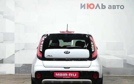 KIA Soul II рестайлинг, 2018 год, 1 590 000 рублей, 6 фотография