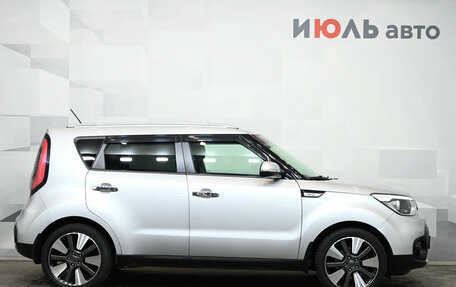 KIA Soul II рестайлинг, 2018 год, 1 590 000 рублей, 9 фотография
