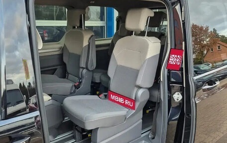 Volkswagen Multivan, 2022 год, 4 180 000 рублей, 8 фотография