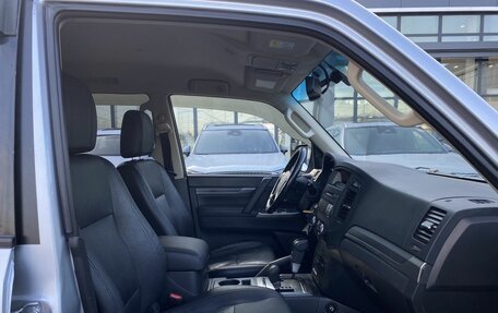 Mitsubishi Pajero IV рестайлинг 2, 2013 год, 1 899 000 рублей, 22 фотография