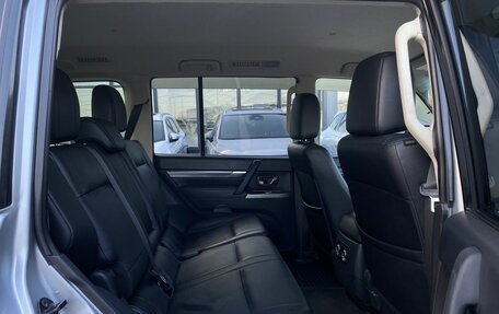 Mitsubishi Pajero IV рестайлинг 2, 2013 год, 1 899 000 рублей, 24 фотография