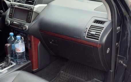 Toyota Land Cruiser Prado 150 рестайлинг, 2016 год, 4 150 000 рублей, 6 фотография