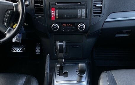 Mitsubishi Pajero IV рестайлинг 2, 2013 год, 1 899 000 рублей, 13 фотография