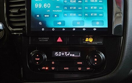 Mitsubishi Outlander III рестайлинг 3, 2018 год, 1 740 000 рублей, 14 фотография