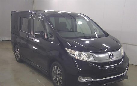 Honda Stepwgn IV рестайлинг, 2016 год, 1 240 000 рублей, 3 фотография
