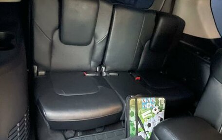 Infiniti QX56, 2011 год, 2 700 000 рублей, 8 фотография