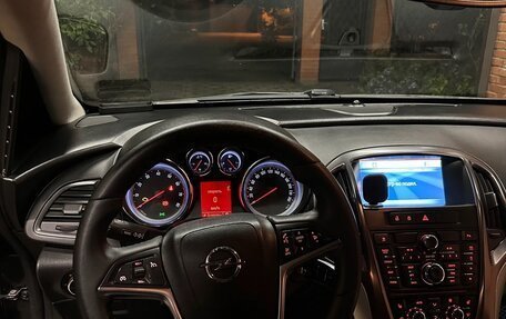 Opel Astra J, 2011 год, 640 000 рублей, 10 фотография