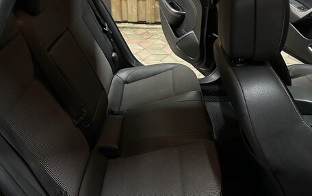 Opel Astra J, 2011 год, 640 000 рублей, 13 фотография