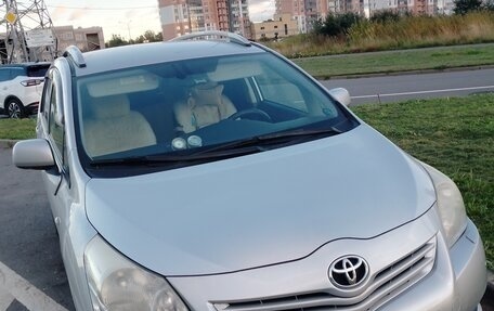 Toyota Verso I, 2012 год, 1 850 000 рублей, 1 фотография