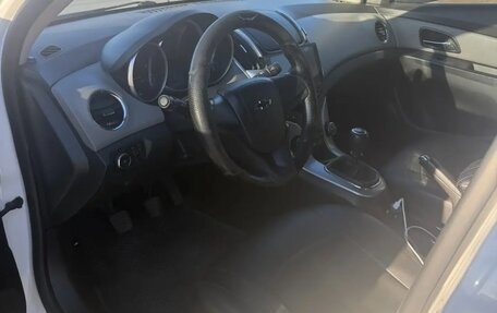 Chevrolet Cruze II, 2013 год, 595 000 рублей, 7 фотография