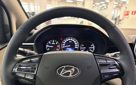Hyundai Grand Starex Grand Starex I рестайлинг 2, 2018 год, 3 830 000 рублей, 34 фотография