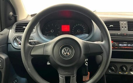 Volkswagen Polo VI (EU Market), 2013 год, 655 000 рублей, 17 фотография