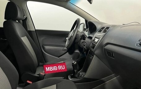 Volkswagen Polo VI (EU Market), 2013 год, 655 000 рублей, 13 фотография