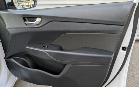 Hyundai Solaris II рестайлинг, 2022 год, 1 550 000 рублей, 10 фотография