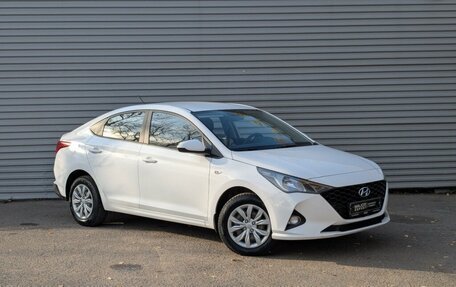 Hyundai Solaris II рестайлинг, 2022 год, 1 550 000 рублей, 23 фотография