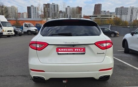 Maserati Levante I, 2017 год, 5 300 000 рублей, 8 фотография