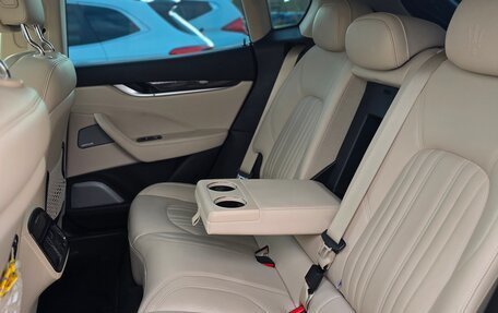 Maserati Levante I, 2017 год, 5 300 000 рублей, 14 фотография