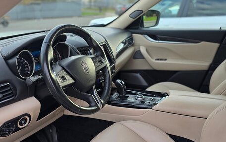 Maserati Levante I, 2017 год, 5 300 000 рублей, 18 фотография