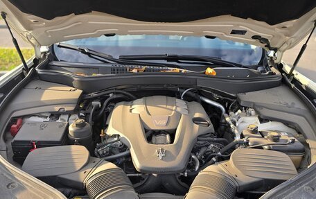 Maserati Levante I, 2017 год, 5 300 000 рублей, 24 фотография
