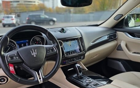 Maserati Levante I, 2017 год, 5 300 000 рублей, 22 фотография
