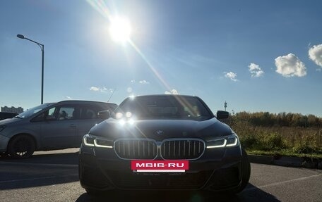 BMW 5 серия, 2022 год, 6 050 000 рублей, 2 фотография