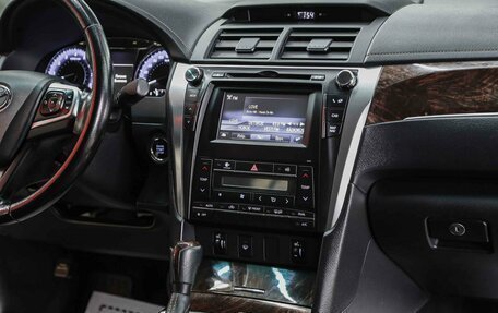 Toyota Camry, 2016 год, 2 090 000 рублей, 11 фотография