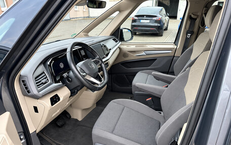Volkswagen Multivan, 2022 год, 5 290 000 рублей, 8 фотография