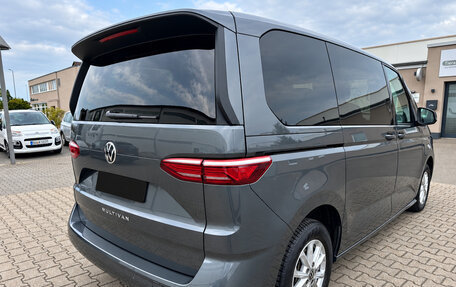 Volkswagen Multivan, 2022 год, 5 290 000 рублей, 6 фотография