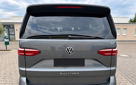Volkswagen Multivan, 2022 год, 5 290 000 рублей, 5 фотография