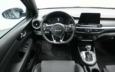 KIA Cerato IV, 2021 год, 2 399 900 рублей, 14 фотография