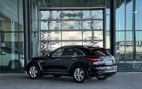 Infiniti QX70, 2016 год, 2 130 000 рублей, 5 фотография