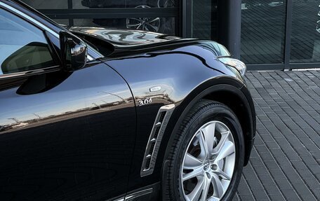 Infiniti QX70, 2016 год, 2 130 000 рублей, 11 фотография