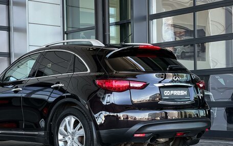 Infiniti QX70, 2016 год, 2 130 000 рублей, 12 фотография