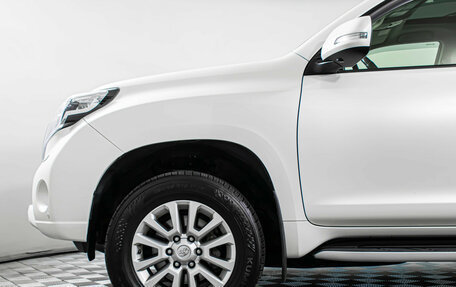 Toyota Land Cruiser Prado 150 рестайлинг, 2014 год, 3 740 000 рублей, 9 фотография