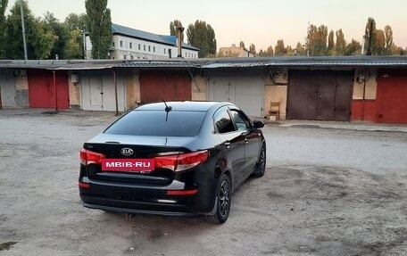 KIA Rio III рестайлинг, 2017 год, 800 000 рублей, 4 фотография