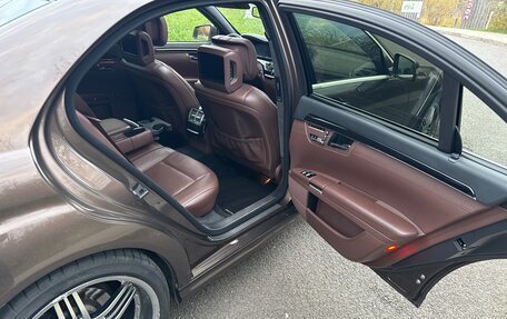 Mercedes-Benz S-Класс, 2012 год, 1 700 000 рублей, 6 фотография