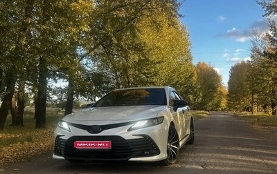 Toyota Camry, 2021 год, 3 950 000 рублей, 1 фотография