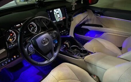Toyota Camry, 2021 год, 3 950 000 рублей, 9 фотография