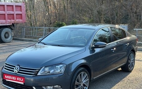 Volkswagen Passat B7, 2011 год, 1 630 000 рублей, 13 фотография