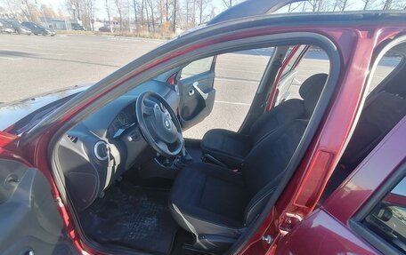 Renault Sandero I, 2014 год, 620 000 рублей, 2 фотография