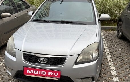 KIA Rio II, 2010 год, 600 000 рублей, 1 фотография