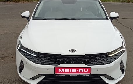 KIA K5, 2021 год, 2 250 000 рублей, 1 фотография