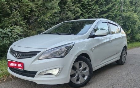 Hyundai Solaris II рестайлинг, 2016 год, 1 195 000 рублей, 1 фотография